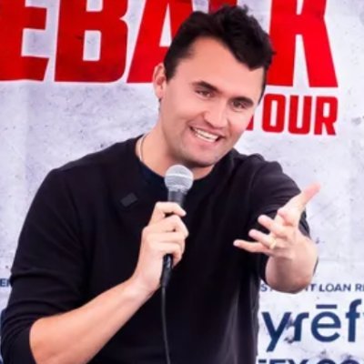 CasualCarrie22's profile picture. the fog is coming