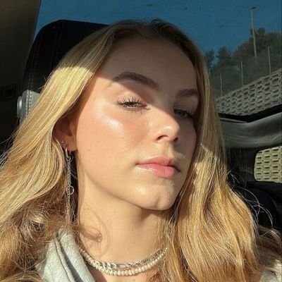 real_Hannah_1's profile picture. All 'bout God and Positive