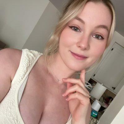 CharlloteK46505's profile picture. let love lead