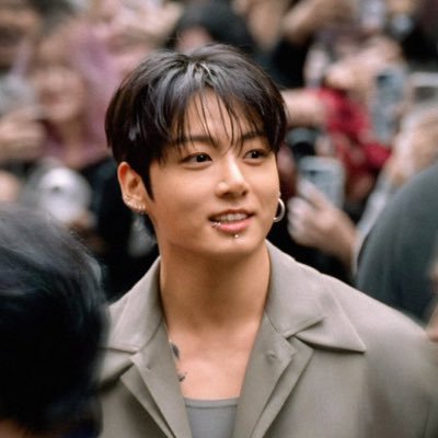 jkbabe72's profile picture. BTS ⒶⓇⓂⓎ since 2017