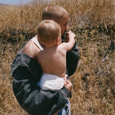 pinle64965715's profile picture. 