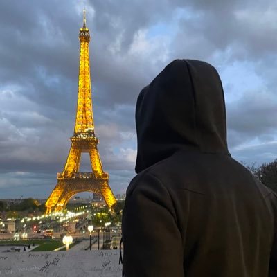 أمي أعيذها بكلمات الله التامات من كل حزن يرتسم على تقاسيم وجهها ومن كل ألم يسكن جسدها 💜💜