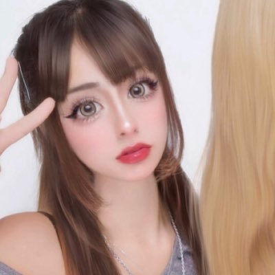 mori_izumi_muri's profile picture. 05 大阪の異端外人 君も、鈴蘭？