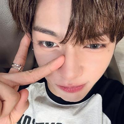𝓘 𝓯𝓸𝓾𝓷𝓭 𝓶𝔂 𝓵𝓲𝓰𝓱𝓽 𝓪𝓰𝓪𝓲𝓷 ✩♬ ₊̊.⋆𝓜𝔂 𝓝𝓮𝔀 𝓡𝓸𝓶𝓪𝓷𝓔𝓶𝓹𝓲𝓻𝓮
:AHOF🌟 :UNIS 🍬🍭
⠀⠀