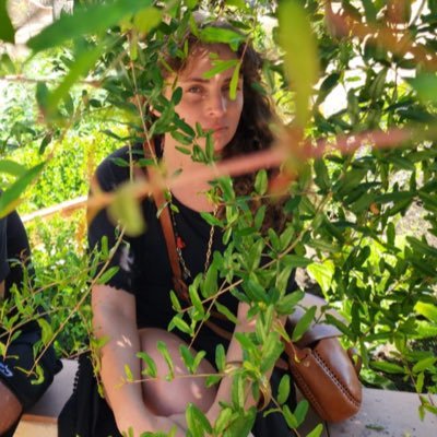 crystal_imago's profile picture. Perfumes, Language and other Creatures // Liminal experience design and Immersive Narratives // Travel // Art History // Fashion // Robots