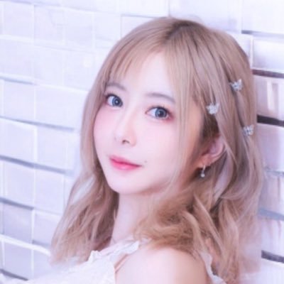 三城ありさ(本物) 今はインフルエンサー、タレントなどを中心に活動中。 食べることと推し活が生き甲斐。お仕事依頼はDMまで。簡易経歴はリンクFANMEから。詳細の経歴などはそこのリンク内にある公式HPを。相互垢⇒@lapin_arisa2