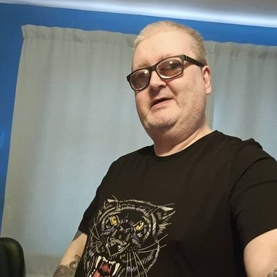 monne7_'s profile picture. monne