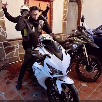 Tu_Alejandrosky's profile picture. 