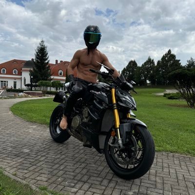 Main @godlystefano 😈🥵 my content https://t.co/R2MQ99Wh23 telegram: https://t.co/8kjnv9IJwa