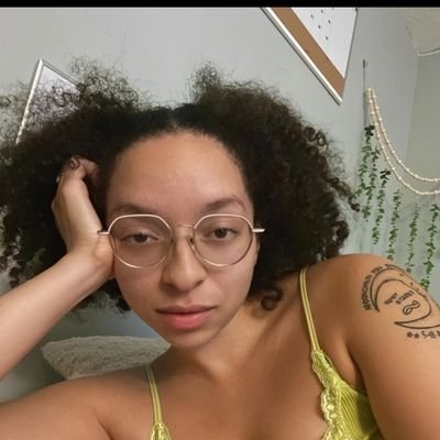 helenjames6575's profile picture. 