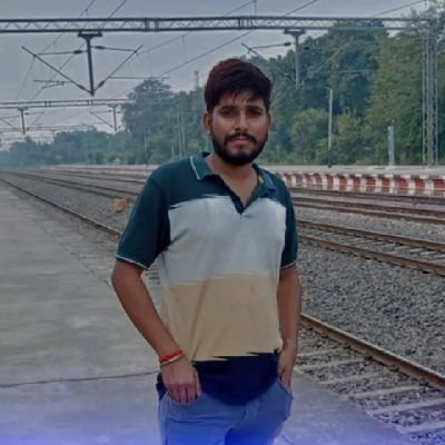 SanjayJ03688837's profile picture. संबंधों में इतना विश्वास बनाए रखिए
की दुख की घड़ी में कोई आपके कंधे पर सिर रख कर रो सके..🥰❤️🥺  insta id-sanjayjaiswal9760