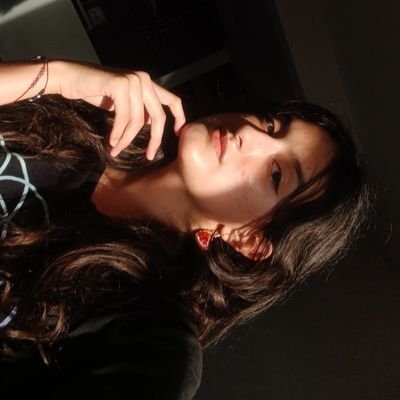 _lalassl_'s profile picture. 🇨🇴🩷💜💙 Bi & loving BL + GL | Fanática de #LoLEsports y #F1