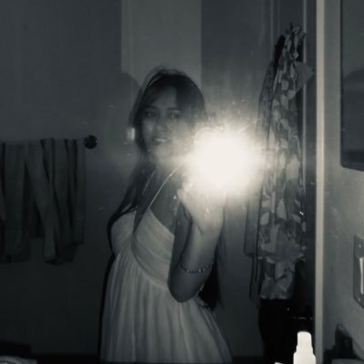 FudgieRocks's profile picture. in my fall out boy era 🪄🎱🐑 | Laufey x1 LL x4