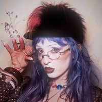 Dim | SMOOCHIE SEASON | EVERYTHING LIMITED (@d1mn0r) 's Twitter Profile