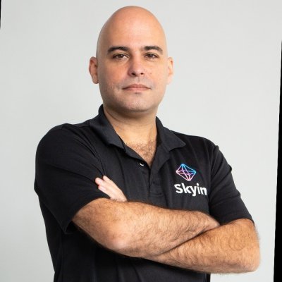 I am building a next-generation marketplace that helps you find your next favorite thing by leveraging the wisdom of community recommendations. 🇵🇷