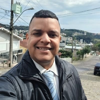CardozoVP's profile picture. #Venezolano Corazón ,Padre, Esposo Comprometido con la Democracia y por la Libertad de #Venezuela.