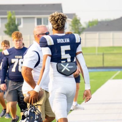 Middleton HS Football Senior | EDGE/LS | 6'3