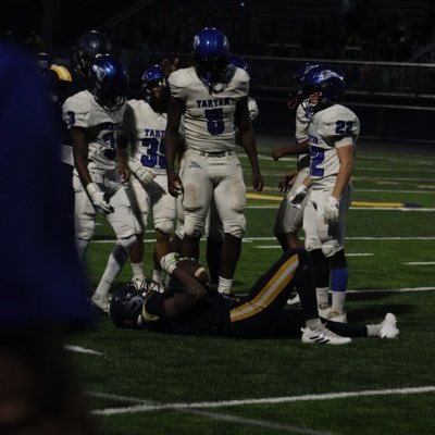 6’4 205 OLB TE DE Tartan hs class of 26 bench 225 squat 345 clean 240 Also basketball player #651-399-9538