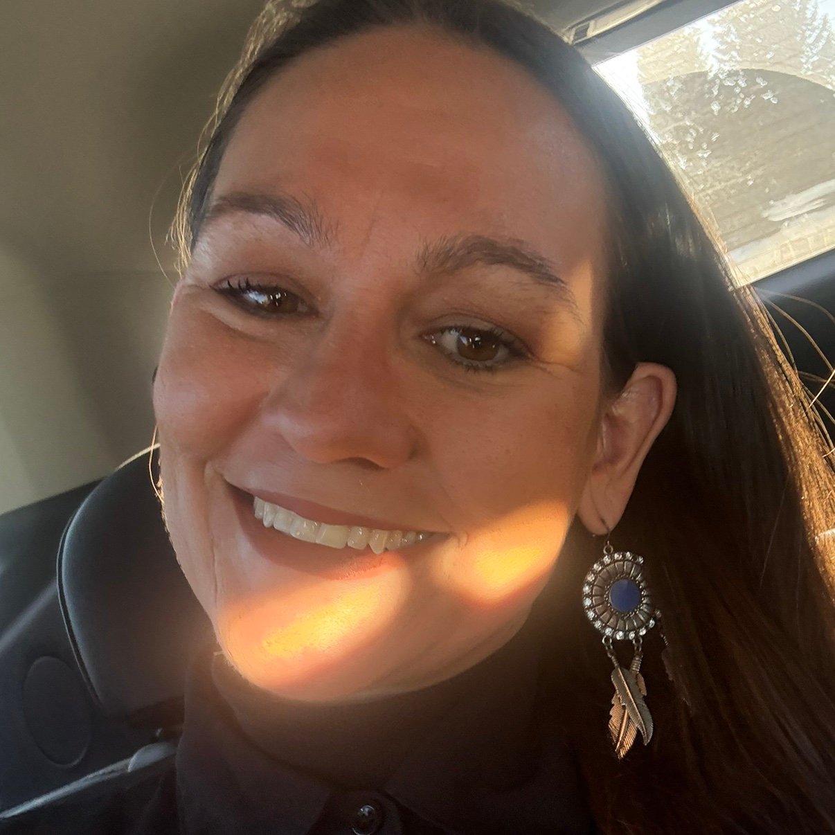 Christian American Woman advocating for our rights and protecting children from the robots 🤖 🇺🇸 ✝️
