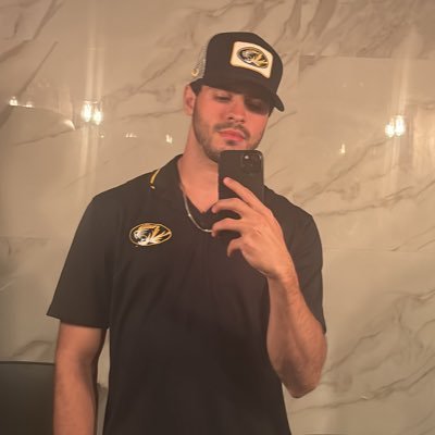 DSports Network 👨🏻💻 Mizzou Alum 🐯 ☘️ 🧢 🧀 | WHY NOT ? 🔥 | YHLQMDLG | stan of: @joshallenqb, @jaytatum0, @russwest44, @jordan3love and @kikehndez