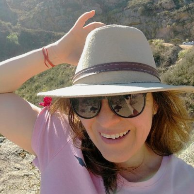 Abogada. Primero la Libertad. VLLC.
No hay noche que no sea derrotada por el amanecer.El precio de la libertad es la eterna vigilancia. @silvana_vlg cuenta rpld