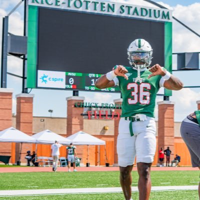 ||6’3 215lbs nickel/OLB|. CO/ 2023|| @ValleyStateFB ||#TMPMafia|| 2023 Conference champs @ARCBeaverBall || 3.4 gpa|| NCAA ID# 2209676102 Full Qualifier