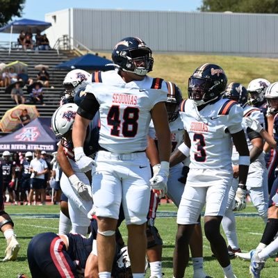 LB|6’0|230|3.75 gpa| ‘26 |@COSGIANTS_FB| 3 for 3 | NCAA ID #2303820459| #JUCOPRODUCT