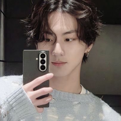 não existe ironia nesta conta, eu realmente sou maluca . (^_-) (๑•̀ᗢ•́๑) (^o^) (๑•́ ᎔ ก̀๑) ( ›ᴗ‹ )