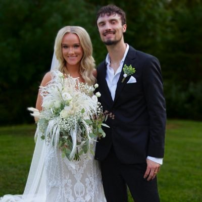 tydutchess8's profile picture. Co-Founder @ https://t.co/FesIamBa7C 
| Husband 🕺🏼 
| Follower of Christ 🙏🏼 
| 21