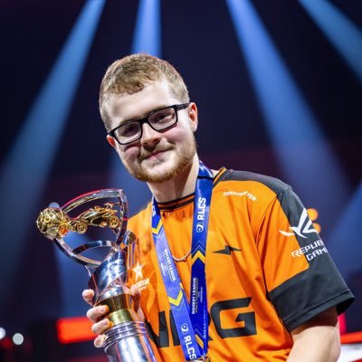 WraineRL's profile picture. 17 | Not-so competitive car soccer player in NA. Jesus is the One True God ✝️Top 128 Cash Cup (ik it’s a bad achievement)