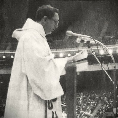 Du sein du royaume éternel où je demeure, je continue mon saint ministère, combattant pour le triomphe de la Vérité, au Nom du Seigneur.