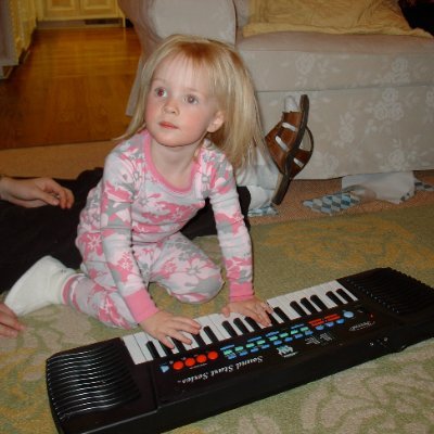 romanostalgic's profile picture. :)