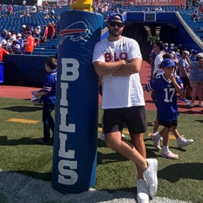 Habitual line stepper. Probably riding a Harley. Too weird to live, too rare to die. #BillsMafia til the end. 🦬 #LGM #HookEm