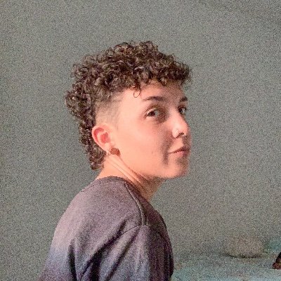 bnosferati's profile picture. meu bloco tristeza e pé no chão