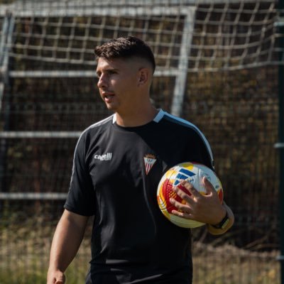 @AlgecirasCF - UEFA PRO⚽️ Anteriormente en @CDLeganes y @LasRozas_CF.