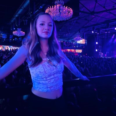 ✨✨argumentative antithetical dream girl ✨✨ SAW TAYLOR 7/15/23!!!