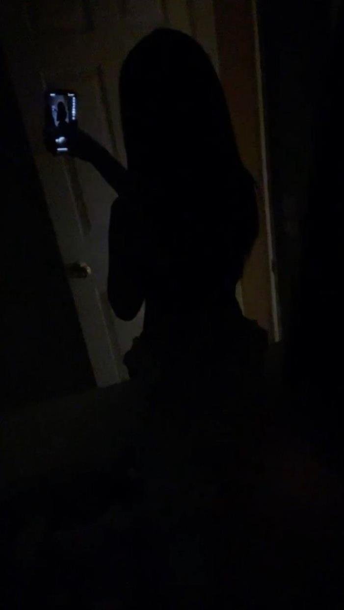 Amoria_Velasg's profile picture. This is just a side page... Kindly follow my main page @GaibySummer