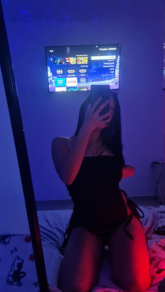 Zulema_Garciam's profile picture. This is simply a side page... Kindly support my real account @GaibySummer