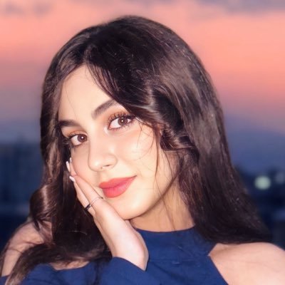 aarefeee's profile picture. 🩵🐋 https://t.co/DWjvAYl1b3