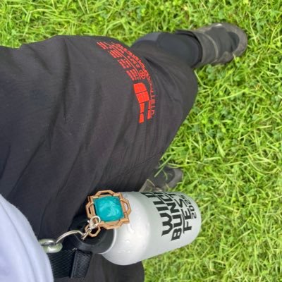 fixer_fixsan's profile picture. ライブキッズおじさん。モンバスとヤバTのせいで人生が狂わされました。 ヤバT/Chevon/10-feet/ROTTENGRAFFTY/キュウソ/ドリアン/四星球/BLUE ENCOUNT/HEYSMITH/ハルカミライ/オーラル/フォーリミ/クリープハイプ/サバシスター