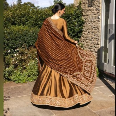 womanamongwomen's profile picture. 