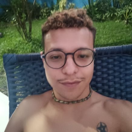 constantemente em reforma de mim mesmo, e sem previsão de entrega