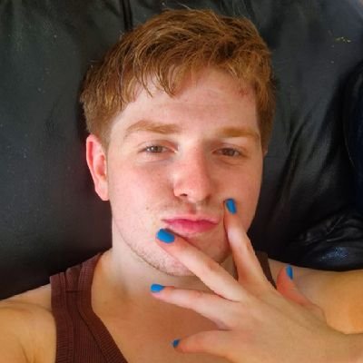 24/A little bit puffy/ Massive geek/Music nerd/ Partnered