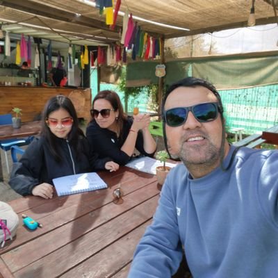 edu_seba_15's profile picture. Ex-futbolista profesional⚽️, Ingeniero en Prevención de riesgos👷‍♂️. Casado con @Geravillalobosm con la hija más hermosa❤️ y nuestros hijos perrunos ...