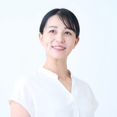 ayumi_animation's profile picture. クリエイター&ディレクター｜動画スクールViaVideo講師｜サロンVidHub講師｜企業勤務3年→中高教師8年→フリーランス5年目｜研修動画、解説動画が得意｜9歳6歳1歳三兄弟の母｜最優先は子ども｜自分の好きなように投稿してます｜家庭菜園が好きです