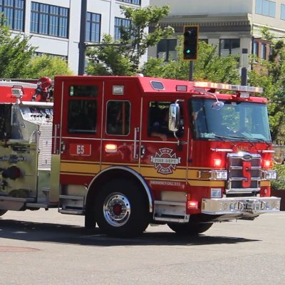 I monitor scanners, but I’m not affiliated with any agencies!
Follow @SeattleFire @SeattlePD for confirmed information.
Follow my other account @KitsapFirebuff