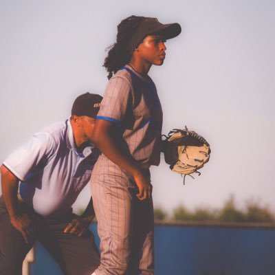 Class of 2028 | Pitcher~ Utility | GPA 4.0 | symonebella5@gmail.com | Newton High School | M.A.G.I.C 🤍 Philippians 4:13 🤍 🥎🏃🏾♀️🏐🏀🏈