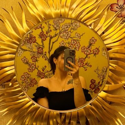 mmmartinasz's profile picture. 