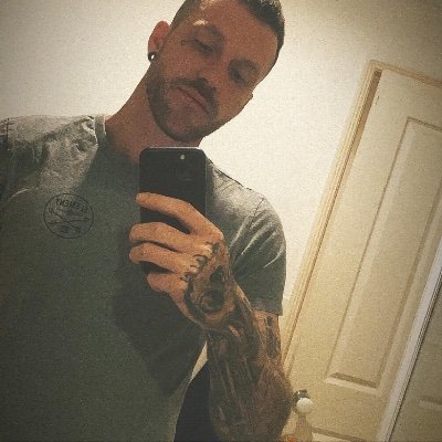 Michael67789424's profile picture. Yuh