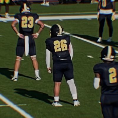 Katy, TX📍| C/O 2028 FREEMAN HS | 3.7 GPA | LB/RB #26 | 5’4 185 | Bench: 200 Squat: 335 | Email: angelcvillanueva26@gmail.com